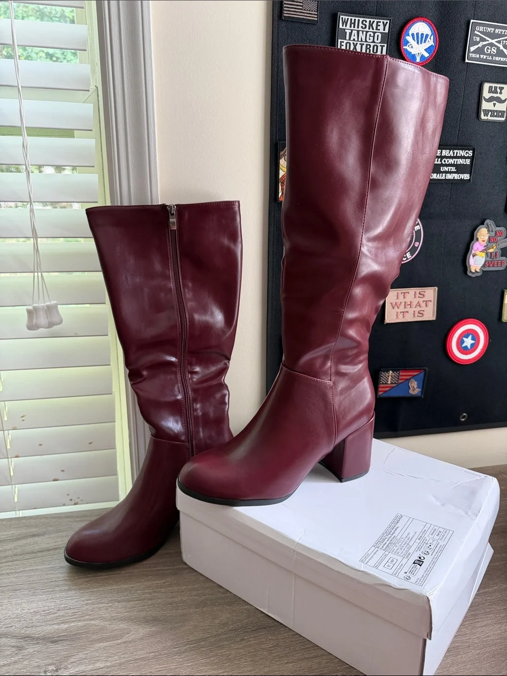 Women's Knee-High Block Heel Boots in Burgundy